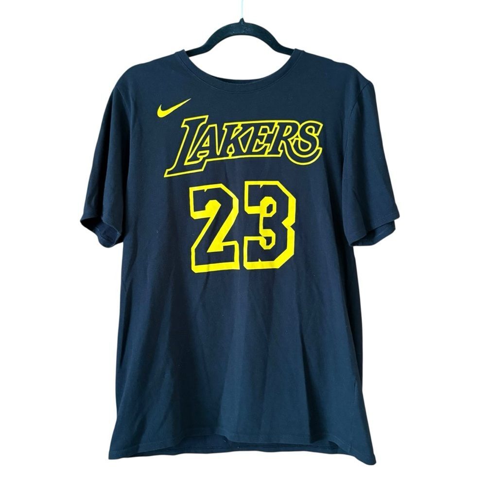 Nike Lakers James 23 The Nike Tee Athletic Cut Dri Fit Size Large NBA Basketball